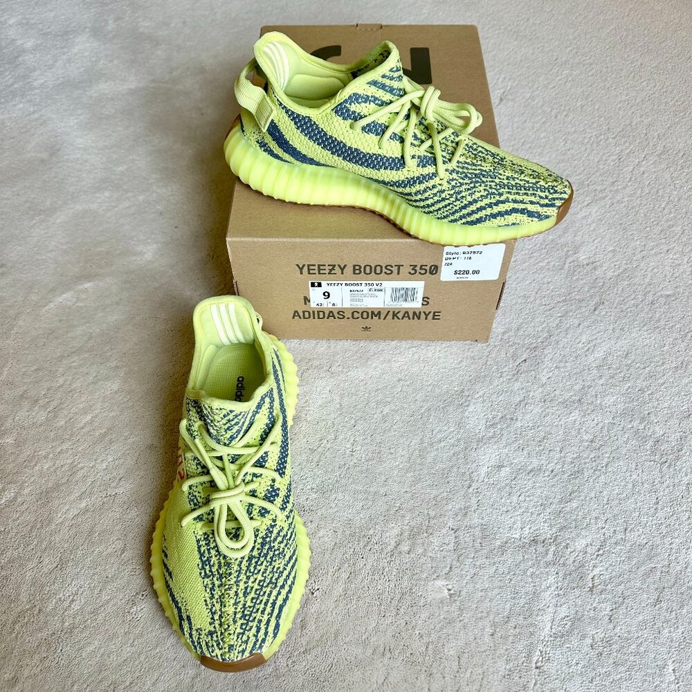RARE Authentic YEEZY BOOST 350 V2 ‘SEMI FROZEN YELLOW’ B37572 SNEAKERS Size 9 US